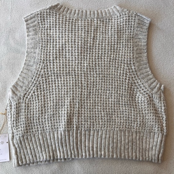 NWT Jessica Simpson Grey Knit Sweater Vest XL - Picture 7 of 8